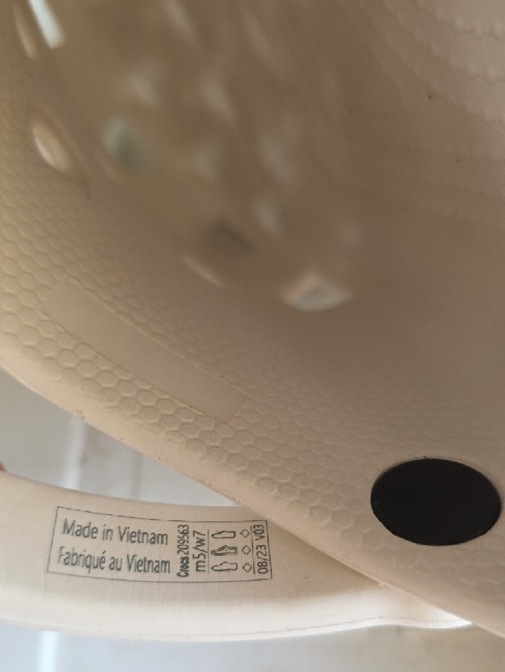 CROCS White Women's Geometric Classic Clog Mules - Picture 6 of 6